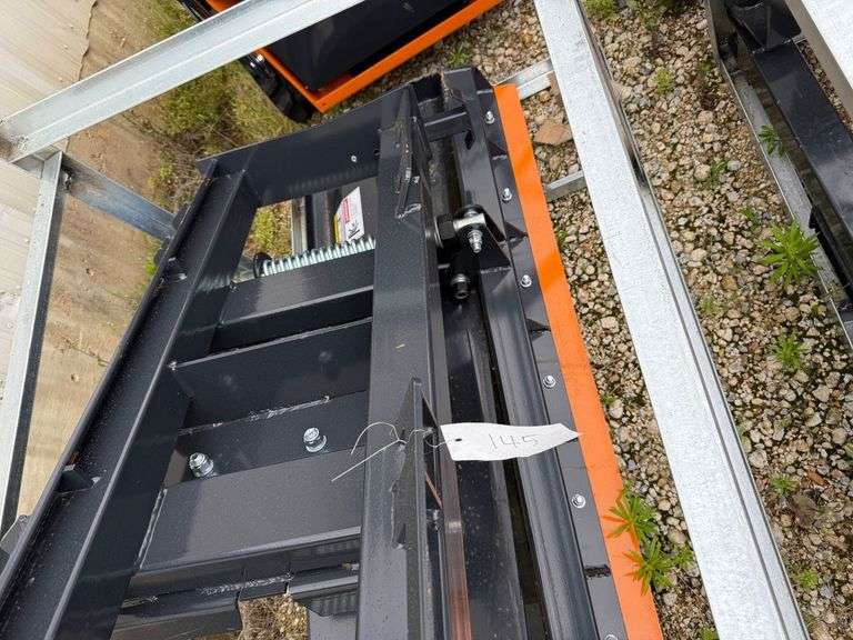 Unused 2024 WOLVERINE Skid Steer Dozer Blade