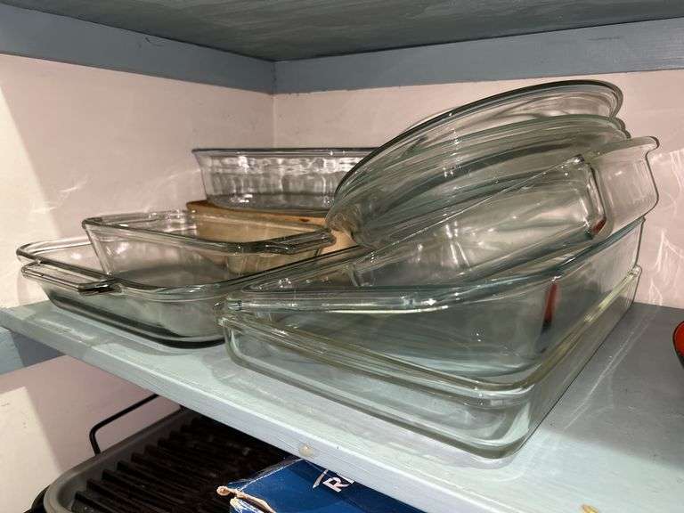 Selection of PYREX and Anchor Hocking glass bakeware…..there is so (1) Pampered Chef bread pan image