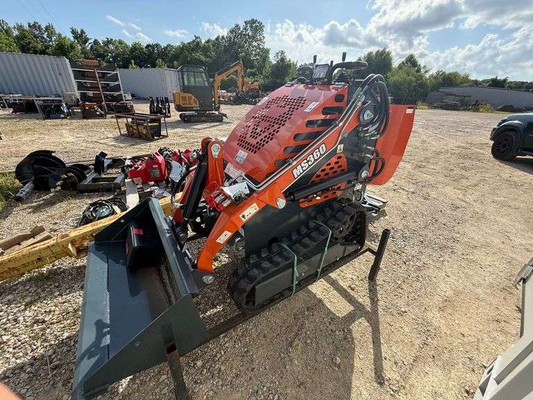 AGT Mini skid steer loader image