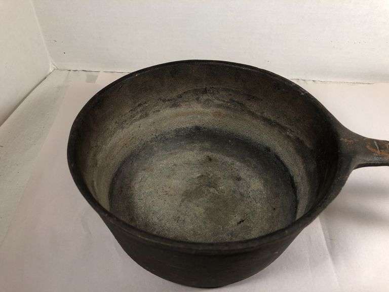 BSR 2 qt 7” diameter sauce pan.