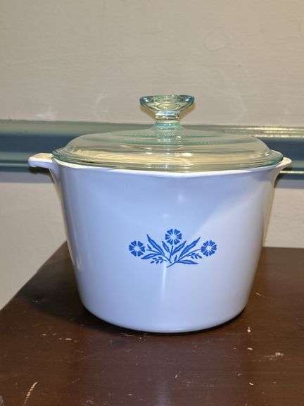 Corning Ware Blue Cornflower 8 Cup/2 Qt Sauce Maker with lid image