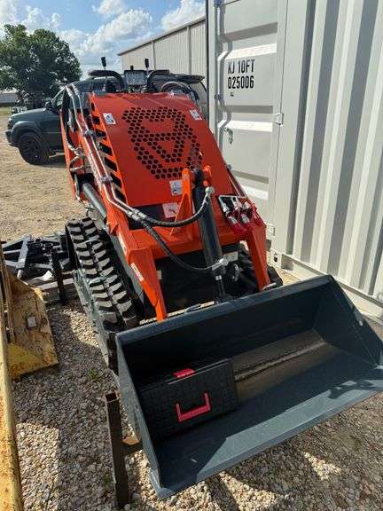 AGT Mini skid steer loader