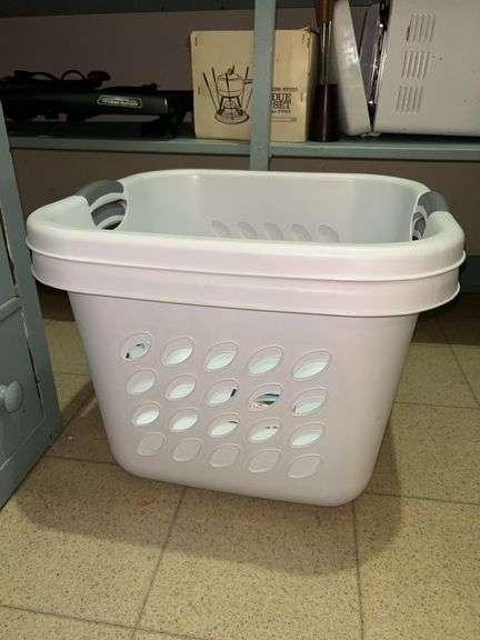 (2) like new Sterilite 1.5 bushel laundry baskets image