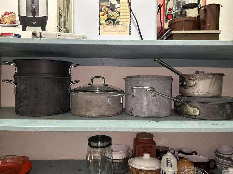 Selection of various maker pots and pans…..Calphalon, Commercial Aluminum Ware…..all need cleaned…..5 qt., 6-1/2 qt., 2-1/2 qt., 3 qt., 8 qt……CONTENTS ABOVE/BELOW NOT INCLUDED image