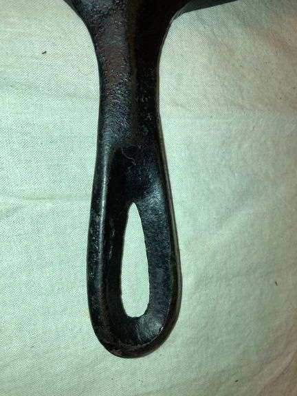Early 1900s, Sydney Wagner Ware #6 skillet, double spouts. Well seasoned.