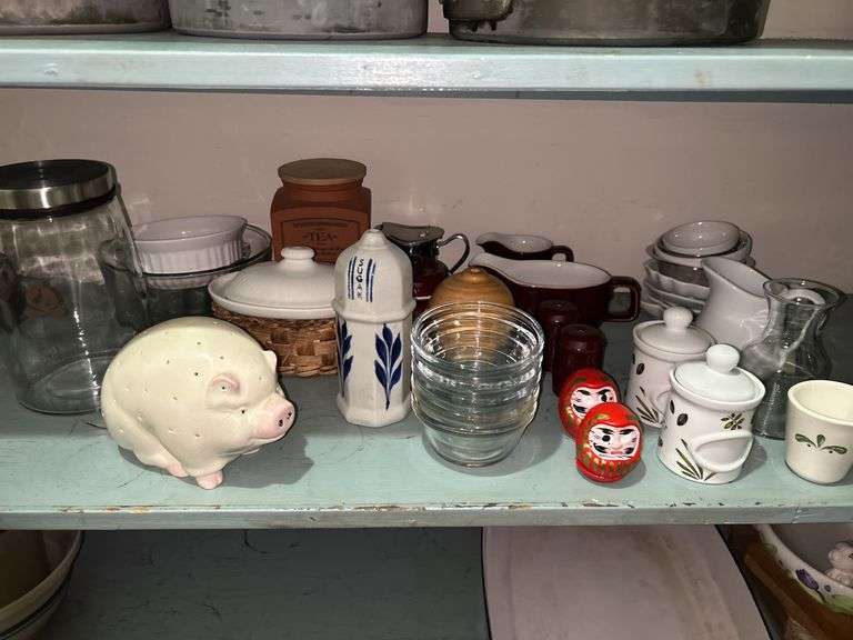 Grouping of miscellaneous serving/kitchen items image