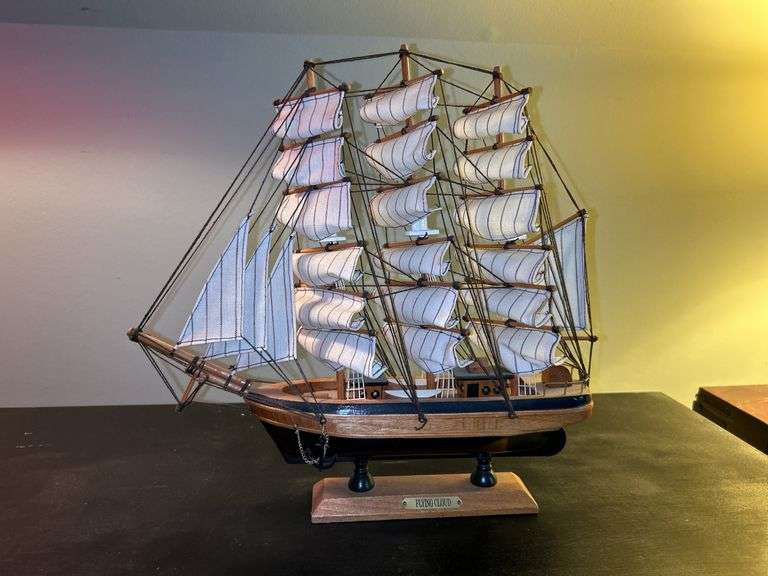 Heritage Mint LTD Wood/Fabric FLYING CLOUD Model Ship……12-1/2” long image