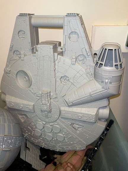Tote full of majority Star Wars toys (see all pics)