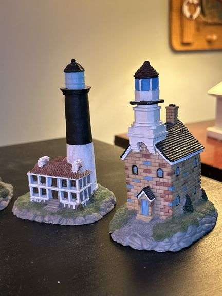 Selection of (8) resin lighthouses (all from WANG’s)……average height is approx. 5”