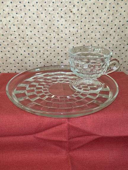 Set of (4) Whitehall Prism Cubist 9" snack plates with cups….see all pics