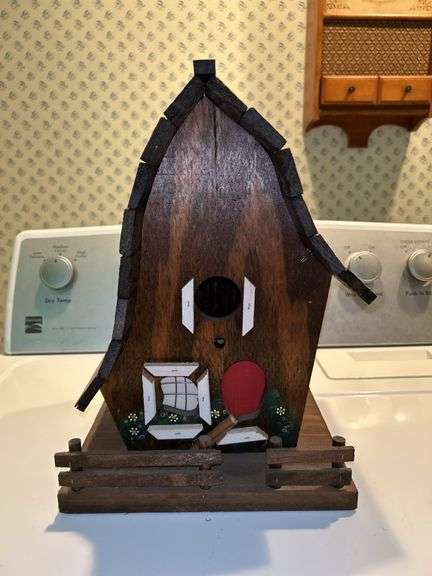 Barn-style wooden birdhouse…..9-1/4 x 7-1-2 x 13 tall image