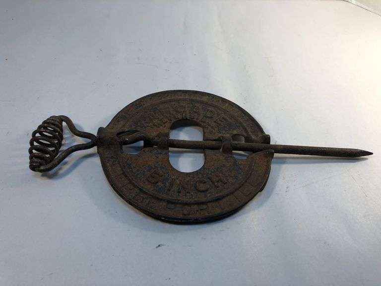 Vintage Cast iron stove pipe flue damper. 5 inch. Reversible. The Arcade Mfg. Co. Freeport, ILL. image