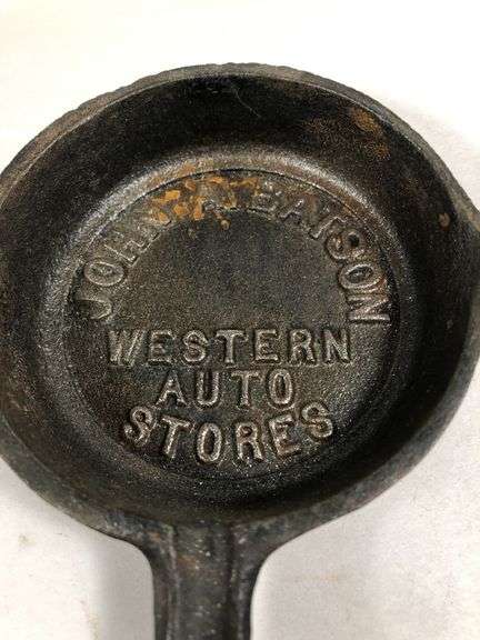 Rare John A. Batson Western Auto Stores advertisingskillet. 2 spout 3.5” skillet.