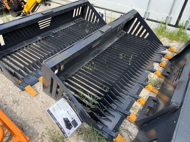 Unused 2023 Landhonor SKID STEER ROCK BUCKET, RB-14-72W image