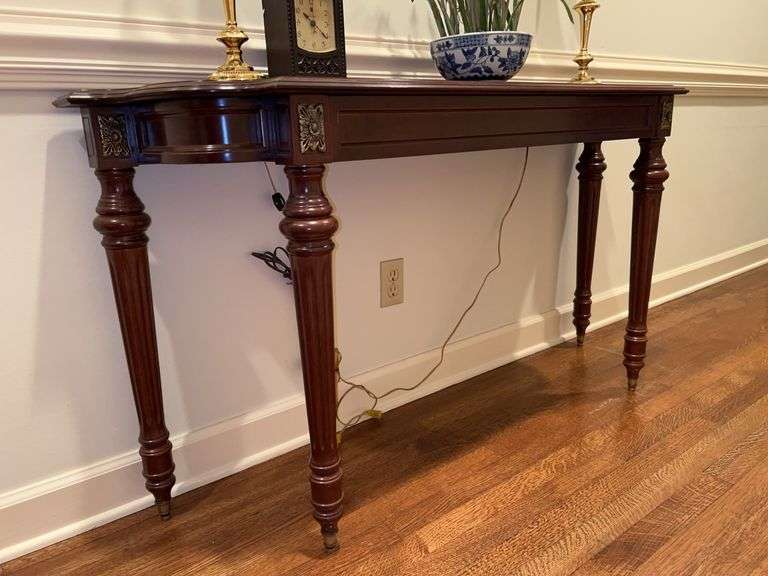 Beautiful The Bombay Company Table…..55 x 14-1/2 x 29 tall…..OTHER CONTENTS NOT INCLUDED image