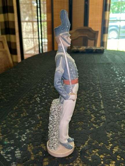 LLADRO Retired West Point Cadet Porcelain Figurine…..12-3/4” tall…..sword does not fit tightly in slot