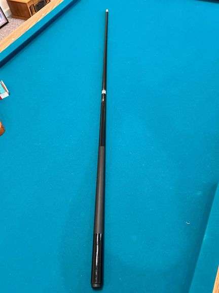 Cuetec warp resistant fiberglass 20 oz. One piece house cue