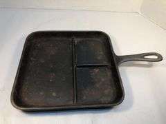 Vintage Wagner Ware Sidney -O- #8 BE made in USA  H bacon and egg square skillet. 9 x 8.5” cooking surface. 13” L. No spin, no wobble.