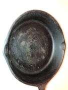 3 notch Lodge #3 skillet with heat ring. Makers mark G. Seasoned. No wobble. No spin.