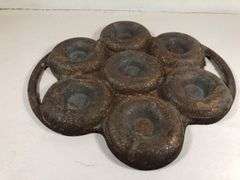 Rare unknown cast iron donut pan. Marked Pat. Pending. 7 donut slots. 10x 9.5”   Makes 3” diameter donuts