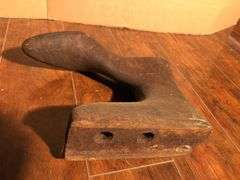 Antique cast iron cobbler's shoe mold anvil/stand. #9. 11”L x 8” H.