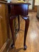 Queen Anne style cherry finish single drawer accent table…..31 x 12 x l30 tall