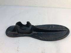 Antique cast iron cobbler’s shoe mold. #33.  8 1/2 x 2 3/4”.