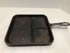 Vintage Wagner Ware Sidney -O- #8 BE made in USA  H bacon and egg square skillet. 9 x 8.5” cooking surface. 13” L. No spin, no wobble.