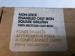 New in box 2 spout Green Pan non-stick enameled square cast iron grill pan. 10 x 10”.
