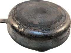 BSR 10.5” diameter 2 spout skillet with heat ring.  8 V  No spin, no wobble.