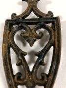 Vintage Wilton SAD iron trivet w/heart/spade design 5.5 x 2.5”