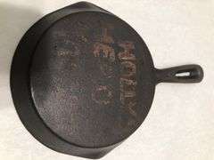 Vintage #3 double spout skillet. 6” diameter. No spin, no wobble.