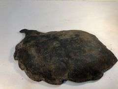 Vintage cast iron leaf bowl. Nut shape at base. 9 x5.5” No markings.