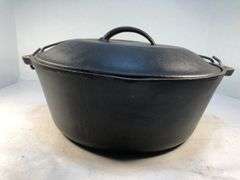 Vintage Lodge #8 Dutch oven 10 5/8”. 1 spout.with lid 10  8. No spins, no wobble.