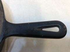 BSR #8 2 spout skillet with heat ring. No spin, no wobble. 10.5” diameter.