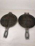 Rome Cookware waffle iron. 7” diameter.