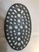 6 qt. Aluminum oval footed toaster trivet. 9. 1/2 x 5 1/2”.