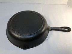 Beautiful BSR No. 5.  2  spout 8 1/8” cast iron skillet with heat ring. Newly seasoned. No spin, no wobble.