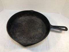 BSR #8 2 spout skillet with heat ring. No spin, no wobble. 10.5” diameter.