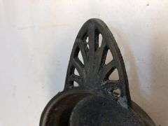 Antique cast iron porringer with heat ring by John Wright #218. 6” x 4” diameter.