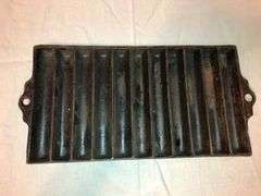 Vtg Griswold corn stick pan. Erie PA 14” x 7”.