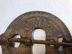 Vintage Cast iron stove pipe flue damper. 5 inch. Reversible. The Arcade Mfg. Co. Freeport, ILL.