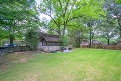 4BR/2BA Collierville home on a prime .91-acre lot