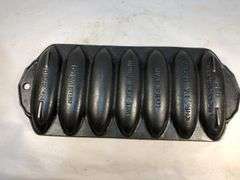 Rare Griswold No. 2700 wheat/corn design cornbread stick pan. #632. Erie, PA.  USA.  13 x 6”. Valued at $475 to 600.