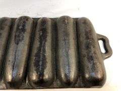 Antique BSR 7 stick cornbread pan. 12.75” x  5.5”.  7 S