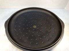 Wagner Drip Drop Baster Dutch Oven, likely a No. 9 model from around the 1920s. 10 5/8" diameter