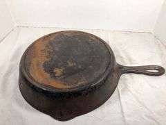 Antique Puritan #8 D,  2 spout skillet.