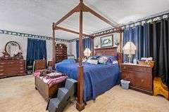 4BR/2BA Collierville home on a prime .91-acre lot