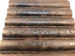 Vintage Griswold No. 22,  11 stick cornbread pan. # 954. Weinstein PA.  USA 14.5 x 7.5”