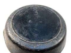 Lodge #3 skillet 3 notch with heat ring. 2 spouts. 6” diameter. No spin,no wobble.